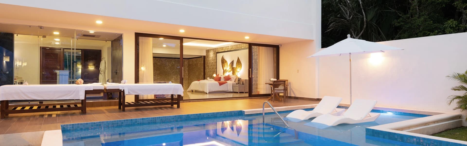 Panoramic view of Mr. Sancho's SPA Suites overlooking the Caribbean sea